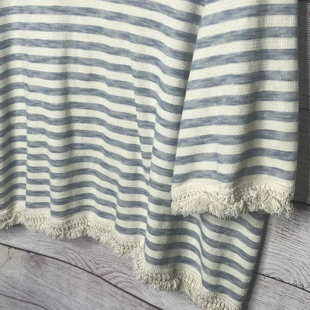 J. Jill Soft Knit Striped 100% Cotton Blue and Ivory Lagen Coastal Top Size XL - Picture 8 of 8